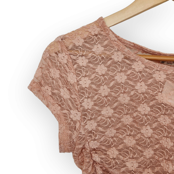 Free People Lace Blouse in Dusty Pink - Picture 2 of 6